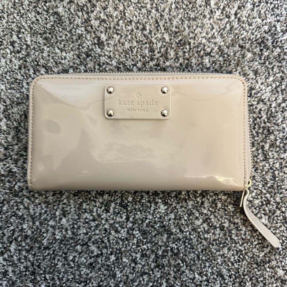 Kate Spade Ziparound Wallet